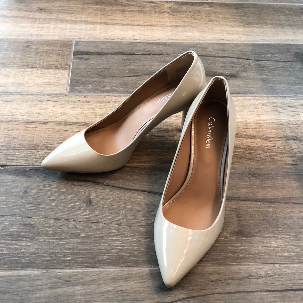 Calvin Klein Gayle Pump